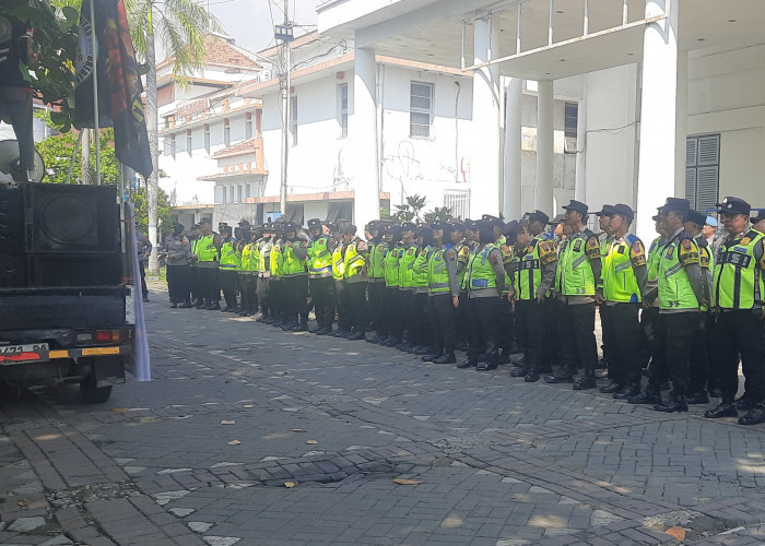 265 Polisi Diterjunkan Amankan Aksi Unjuk Rasa Driver Ojol di Tegal