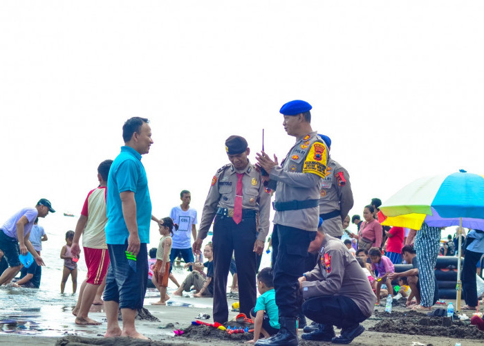 H+1 Lebaran Obyek Wisata Pantai di Tegal Padat Pengunjung, PAI Masih Jadi Favorit
