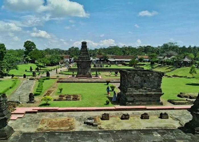 Misteri di 3 Mandala Candi Penataran, Candi Megah nan Besar di Jawa Timur