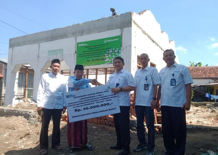 Perhutan Gelontorkan Bantuan 30 Juta untuk Pembangunan RTQ dan Masjid Al Falah Pegirikan Tegal