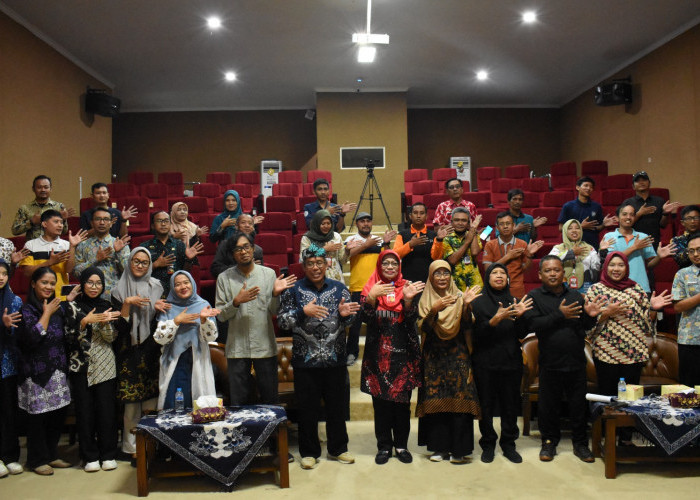 Pemkab Tegal dan Tim BESTARI-Saintek Perkuat Pelayanan Publik Inklusif Lewat Pelatihan Bahasa Isyarat