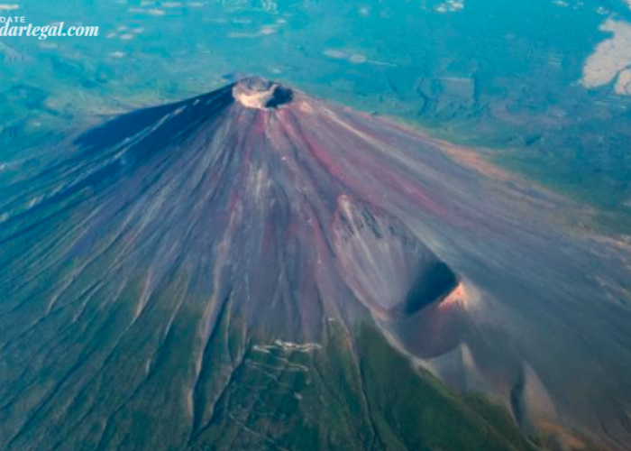 Pertama Sejak 130 Tahun, Gunung Fuji Tak Bersalju