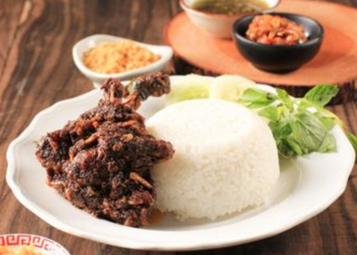 Berburu Bebek Bumbu Hitam di Surabaya? Ini 7 Tempat Paling Enak dan Murahnya Bikin Senyum!