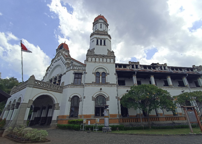 Jejak Sejarah Lawang Sewu, Saksi Bisu Kisah Kereta Api di Semarang