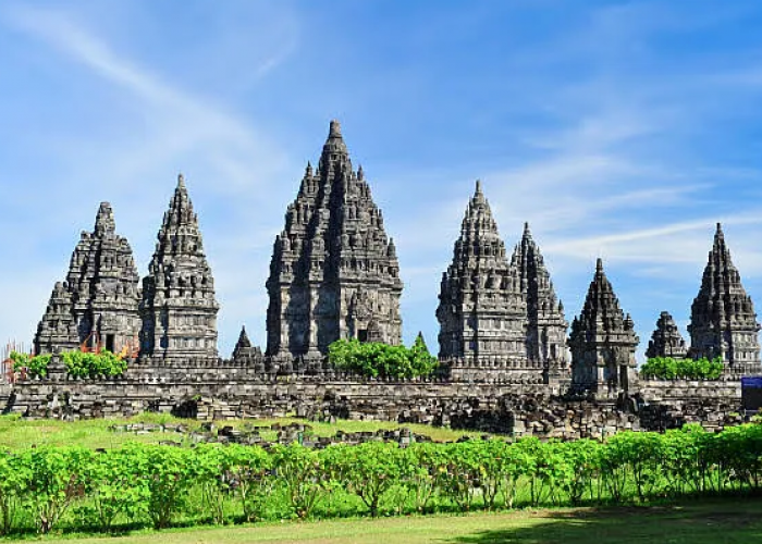 10 Wisata Sejarah Terbaik untuk Pelajar di Jawa Tengah