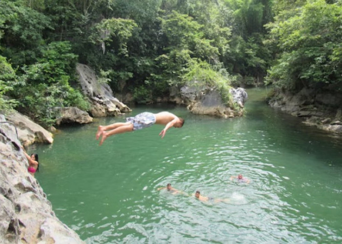 4 Pemandian Mata Air Alami di Jawa Tengah yang Menenangkan