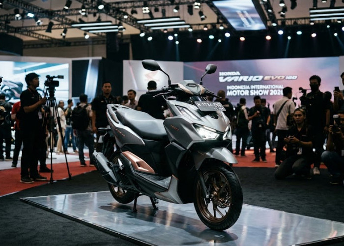 Perbedaan Honda Vario Evo 160 dan Vario 160 Lama: Spesifikasi, Fitur, dan Harga