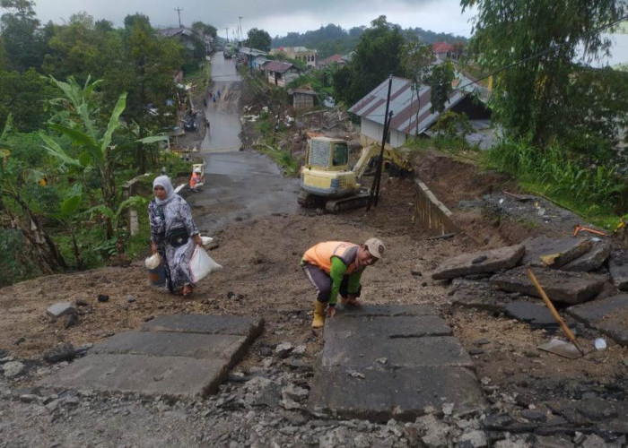 Waspada, Titik Rawan Longsor Tersebar di Ruas Jalan Provinsi di Wilayah Brebes