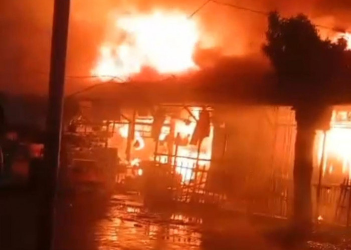 BREAKING NEWS! Jelang Maghrib, Pasar Pagi Pemalang Terbakar Hebat