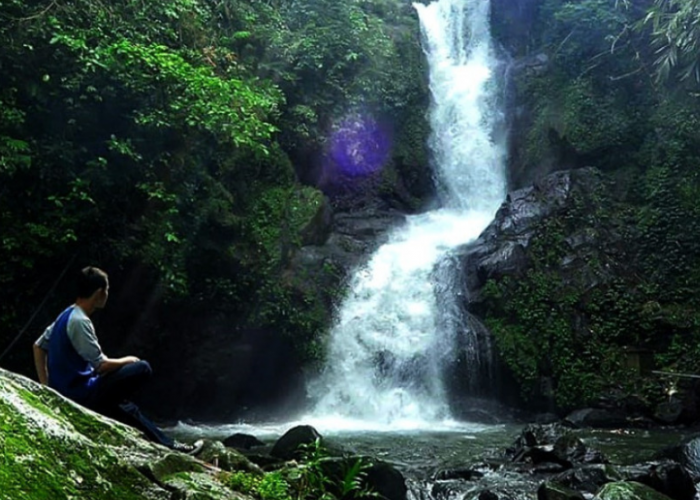 3 Air Terjun di Magelang yang Jalurnya Mudah untuk Pemula Semua Usia