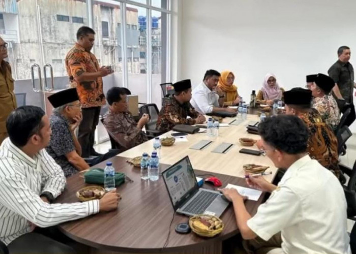 Kunjungan Kerja Komisi II dan III DPRD Kota Tegal ke Bekasi dan Surakarta