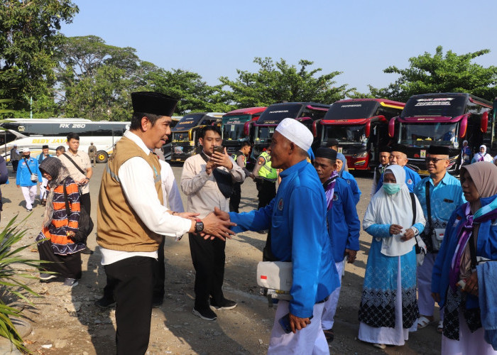 Suasana Hari Sambut Kedatangan Jamaah Haji Asal Brebes di Islamic Center