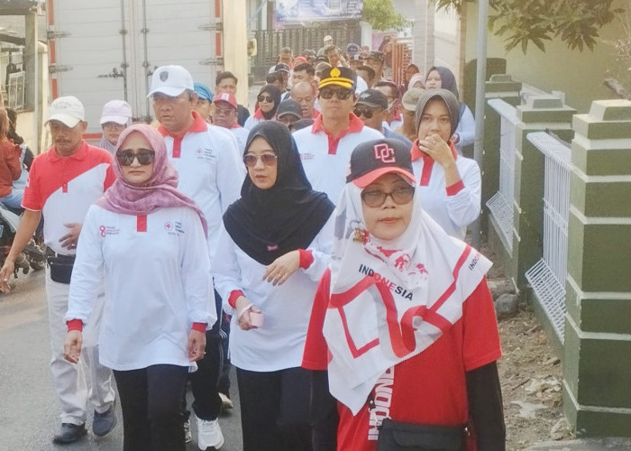 Wali Kota Tegal Dedy Yon Supriyono Hadiri Jalan Sehat HUT ke-81 PMI