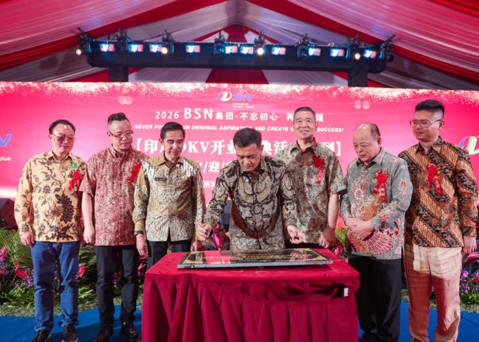 Tiongkok Investasi Rp480 Miliar di Kendal, Gubernur Jateng Resmikan Pabrik Percetakan Teknologi Tinggi