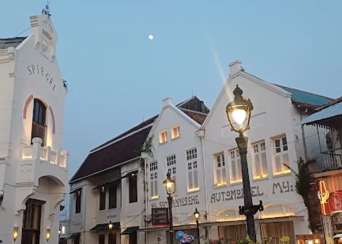 8 Wisata Malam Jawa Tengah Terpopuler, Murah Tapi Bikin Serasa di Luar Negeri