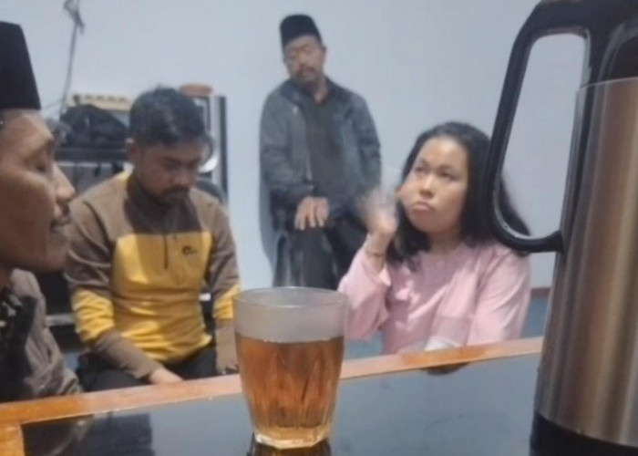 Viral Video Wanita Kesurupan Leluhur Guci Tegal, Beri Pesan Menohok soal Pancuran 13 dan Maksiat