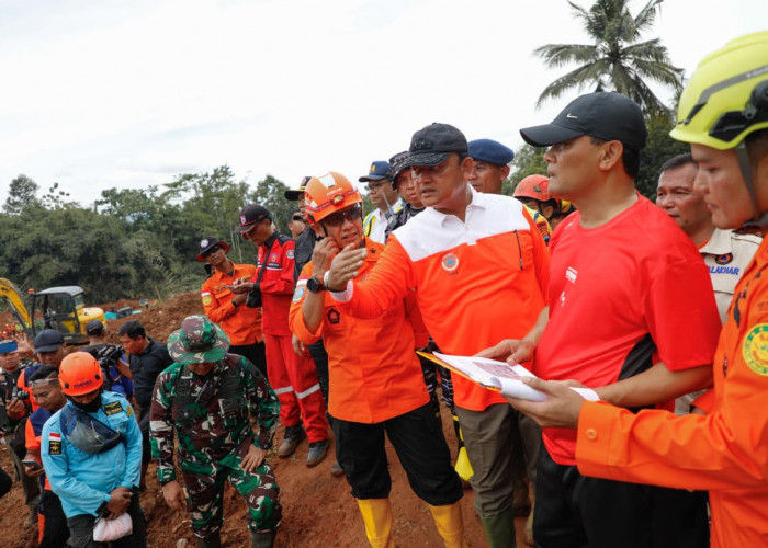 Pemerintah Modifikasi Cuaca Percepat Pencarian Korban Longsor di Cilacap