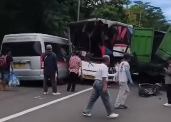 Kecelakaan Beruntun Terjadi di Tol Cipularang KM 97, 6 Kendaraan Terlibat