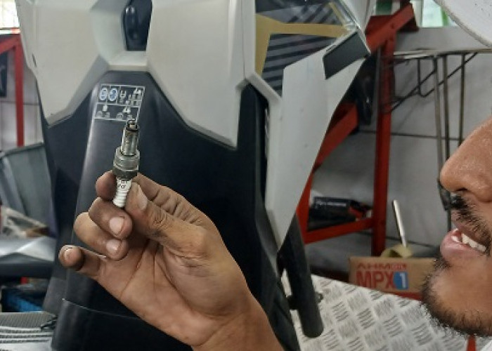 Kenali Tanda Busi Motor Minta Ganti, Berikut Saran Tim Safety Riding Astra Motor Jateng