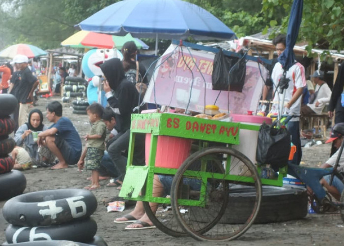 Wisata Pantai di Brebes dan Kaligua Jadi Favorit Selama Libur Lebaran di Brebes