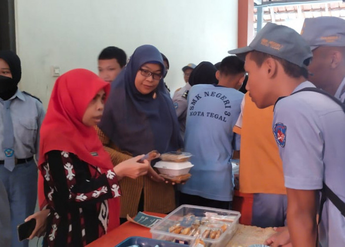 Classmeting, DPIB SMK Negeri 3 Kota Tegal Adakan Mini Festival Kuliner 