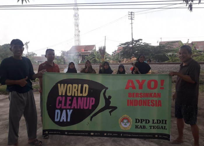 World Cleanup Day 2023, Warga LDII Kabupaten Tegal Gelar Aksi Kebersihan Lingkungan Masjid