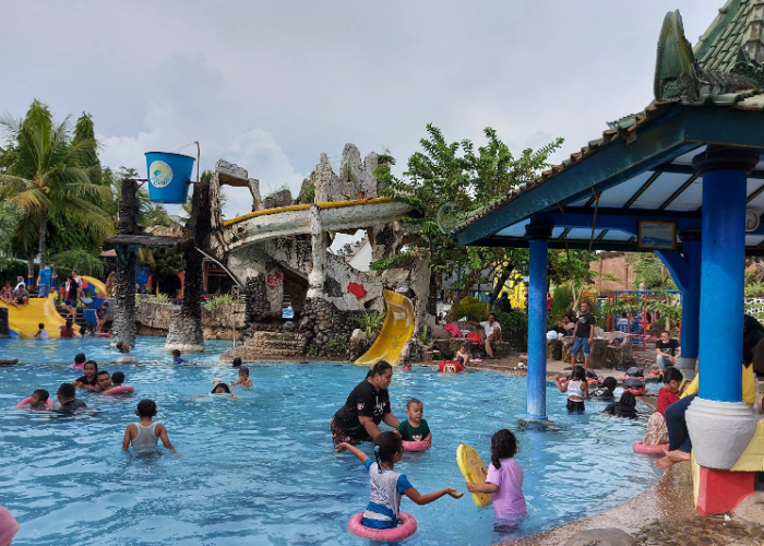 7 Wahana Air Murah di Kebumen, Liburan Seru Mulai Rp13.000 Saja