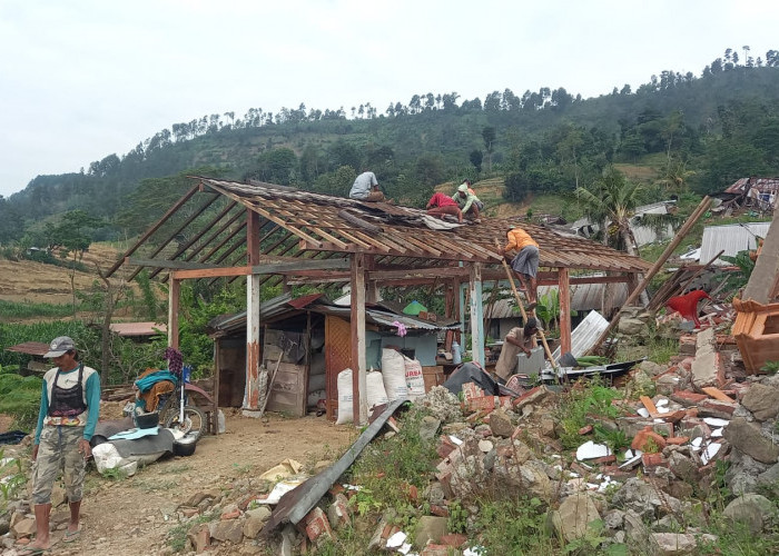 Nekat! Puluhan Warga Padasari Tegal Bangun Rumah di Zona Merah, Ini Alasannya