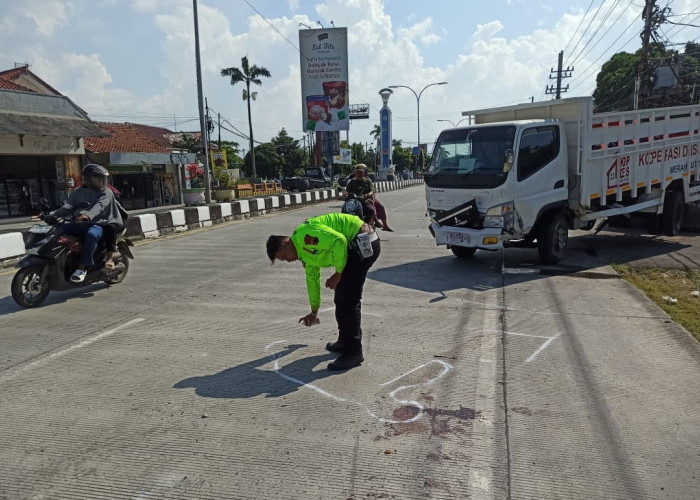 Truk Tabrak Mobil dan Becak dalam Kecelakaan di Jalur Pantura Tegal, Dua Luka-luka