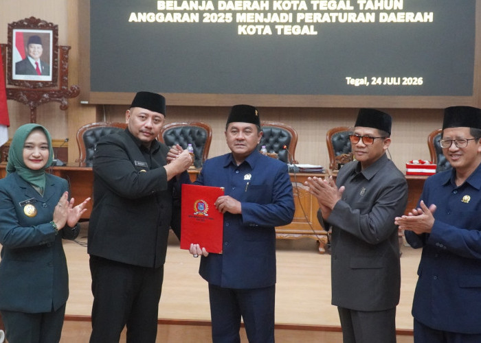 Raperda Pertanggungjawaban Pelaksanaan APBD Kota Tegal TA 2025 Resmi Disetujui Jadi Perda