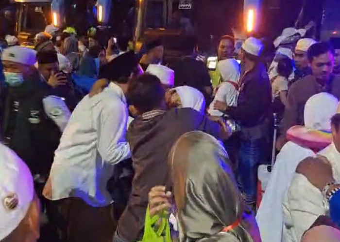 Jamaah Haji Asal Brebes Tiba di Kampung Halaman, Anggota DPRD Ucapkan Selamat Datang