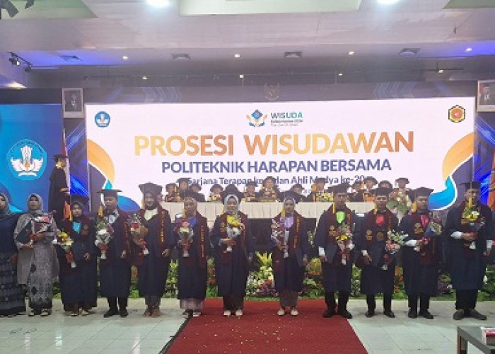 Politeknik Harapan Bersama Tegal Wisuda 713 Mahasiswa, Cetak Generasi Inovatif dan Kreatif