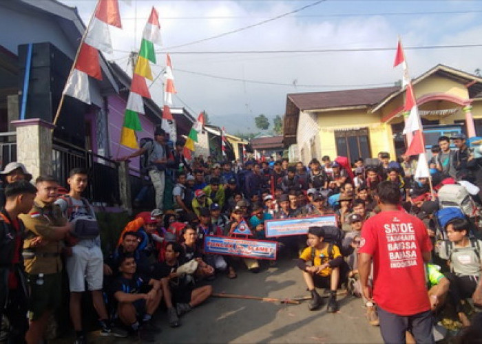 300 Pendaki Naik Gunung Slamet Bersama Via Jurangmangu Pemalang, Pendakian Perdana Paska Pandemi