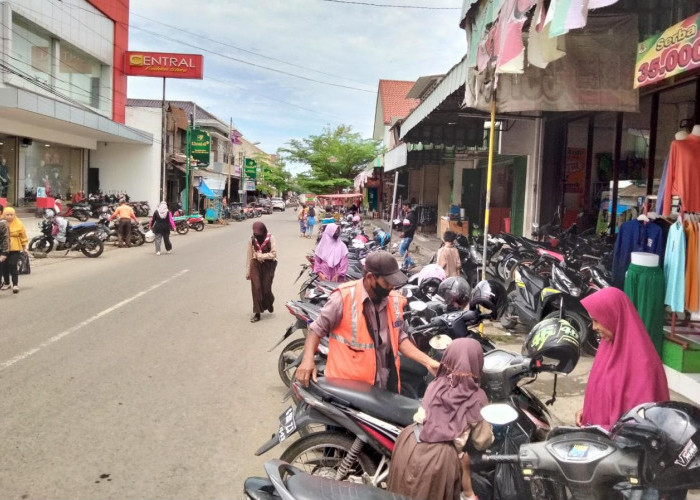 Sudah Tembus Rp1,55 Miliar, Retribusi Parkir di Brebes Terus Dikebut