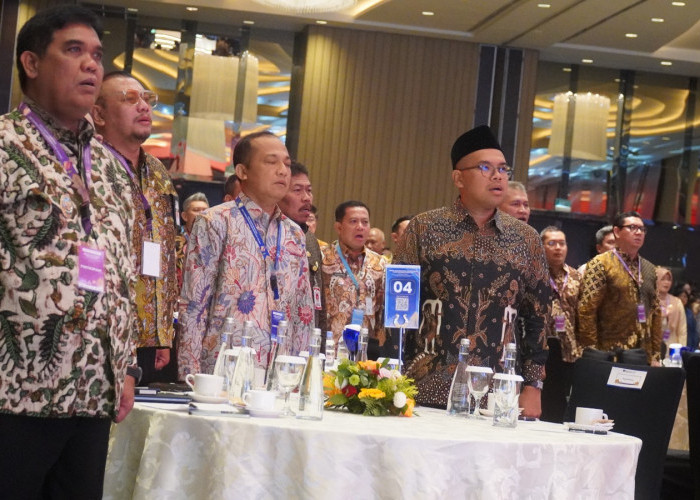 Wali Kota Tegal Dedy Yon Hadiri CJIBF dan UMKM Grande 2026