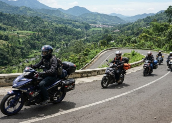 Libas Jalur Pegunungan Tanpa Khawatir! Ini Pilihan Motor Bebek 150 cc untuk Touring