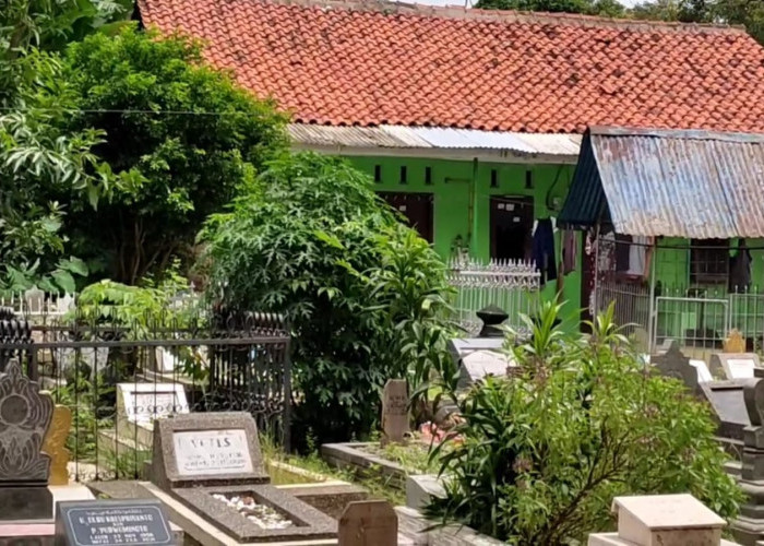 Kampung Unik di Cirebon Ini Rumah Warganya Dikelilingi Kuburan, Salah Satunya Konon Makam Syekh Siti Jenar
