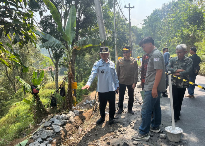 Mulus Akhir Tahun, Perbaikan Jalan Selatan Tegal Hubungkan Sentra Wisata Bojong