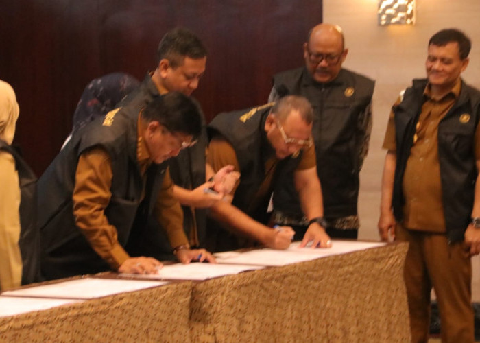 Wali Kota Tegal Dedy Yon Tekan Komitmen Penurunan Stunting di Semarang
