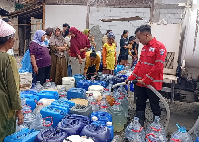 PMI Kabupaten Tegal Salurkan 276 Ribu Liter Air Bersih untuk 30 Ribu Warga Terdampak Kekeringan