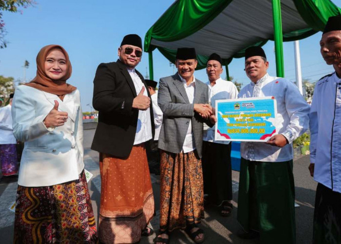 Momen HSN 2026 di Tegal: Ahmad Luthfi Ajak 555 Ribu Santri Jateng Ikut Entaskan Kemiskinan