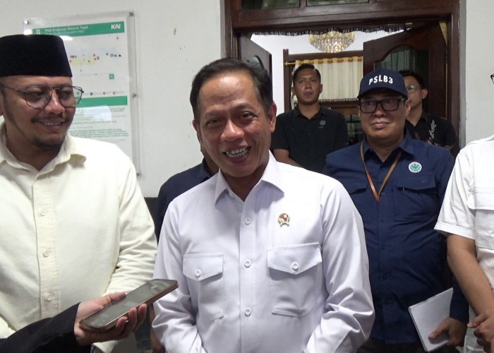 Menteri LH Imbau Warga di Tegal Terus Berkontribusi Tangani Sampah