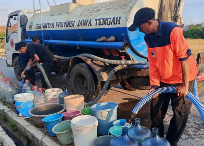 Warga di Brebes Mulai Kekurangan Air Bersih, BPBD Lakukan Hal Ini