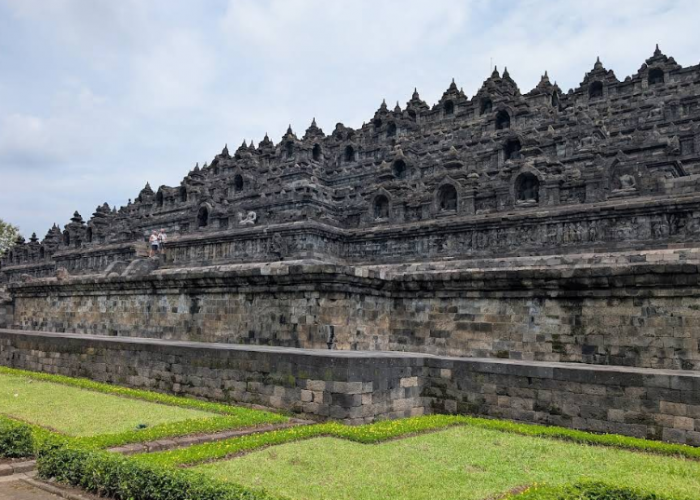 10 Wisata Budaya di Jawa Tengah yang Paling Hits 2025, dari Candi Borobudur hingga Kampung Batik Laweyan
