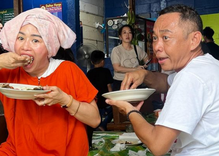 Warung Makan Nyak Kopsah Viral Gegara Review Jujur, Ujungnya Codeblu Laporkan Farida Nurhan
