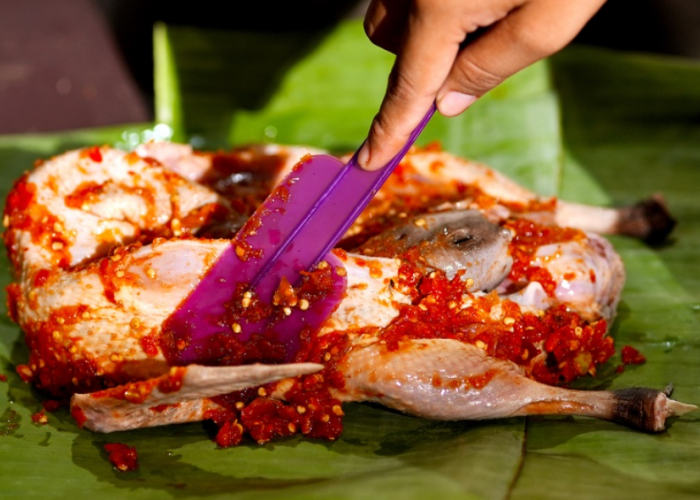 5 Tempat Makan Enak di Batang, Ada Gurame Bakar hingga Bebek Goreng Krispi di Menu Utamanya