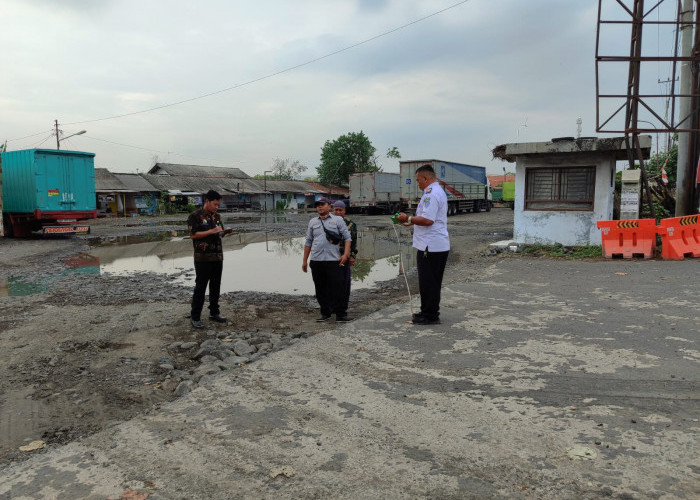 15 Tahun Tidak Terawat, Kondisi Terminal Parkir Truk Maribaya Kabupaten Tegal Memprihatinkan 