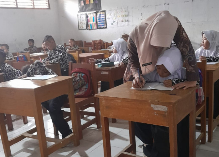 Anak yang Kerap Disekap Ibunya di Brebes, Kini Bisa Masuk Sekolah