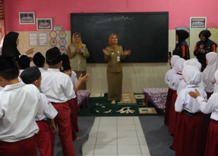 Anak-anak Korban Banjir Margadana Tegal Dapat Trauma Healing Langsung dari Wawalkot