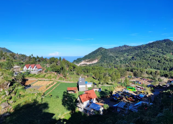 4 Daftar Wahana Flying Fox Terpanjang di Jawa Tengah dengan Pemandangan Terindah